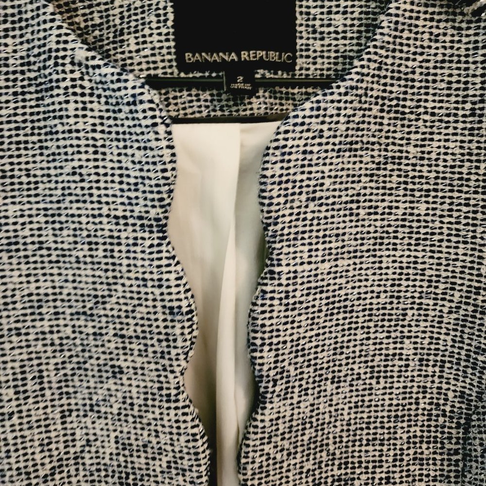 Banana Republic Scalloped Tweed Blue & Cream Glittery Blazer Size 2 - Picture 7 of 8